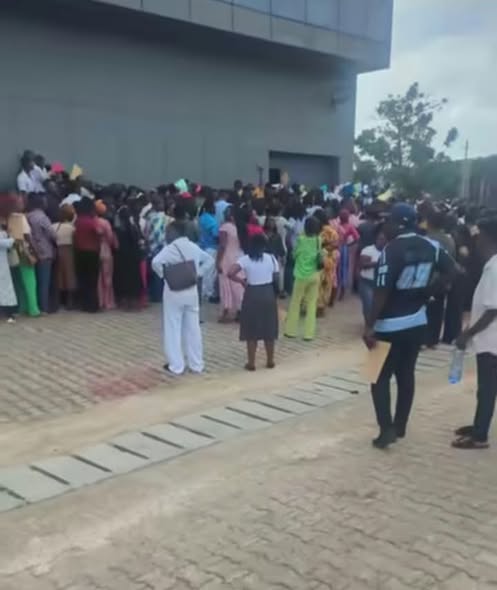 EMPLOI AU GABON : LE TAUX DE CHÔMAGE ATTEINT UN SEUIL CRITIQUE Emploi Au Gabon Le Taux De Chomage Atteint Un Seuil Critique